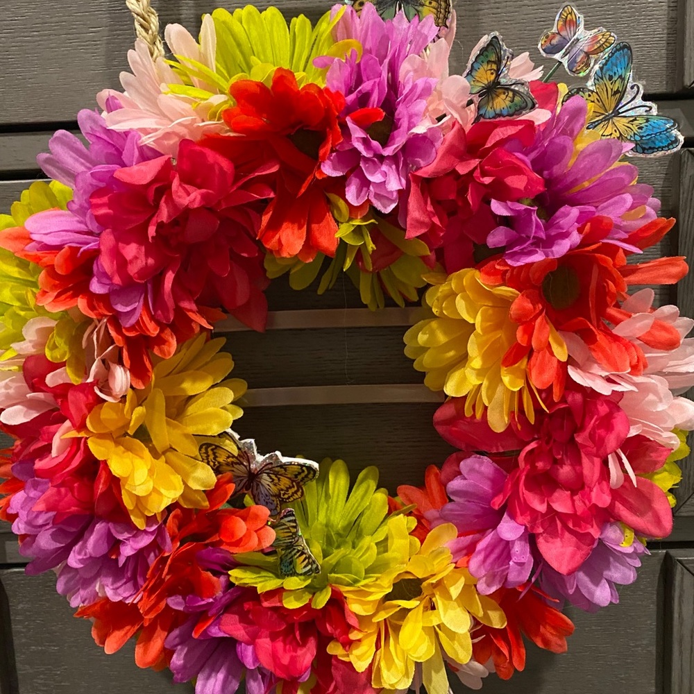 Spring Wreath, Butterflies, Daisies, 14”